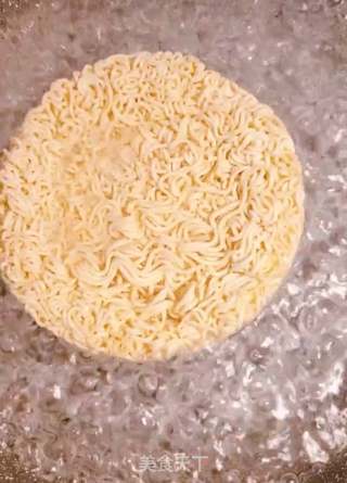 雪碧麻酱拌面的做法步骤：1