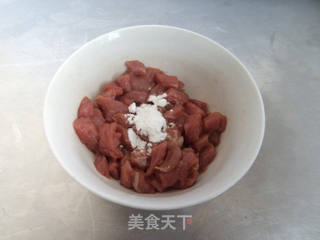 牛肉炸酱拌面的做法步骤:2