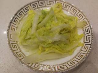 凉拌酸辣娃娃菜的做法步骤：3