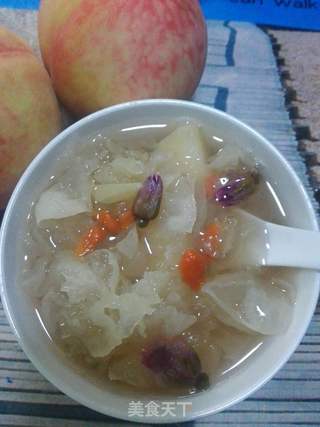 蜜桃玫瑰银耳羹的做法步骤:7
