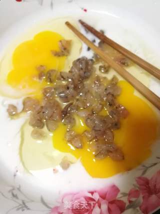 虾仁蒸蛋的做法步骤：1