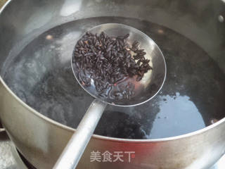 山药莲子黑米粥 的做法步骤:6