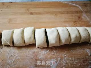 黑芝麻花卷的做法步骤:13