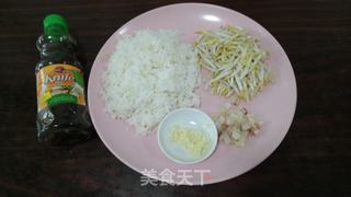 咸鱼豆芽香炒饭的做法步骤：1