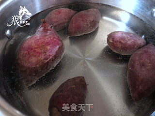 紫薯香蕉奶昔的做法步骤:2