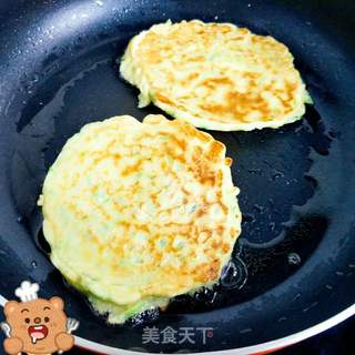 西葫芦鸡蛋饼的做法步骤:7