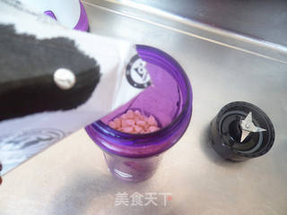 牛奶玉米奶昔的做法步骤:4
