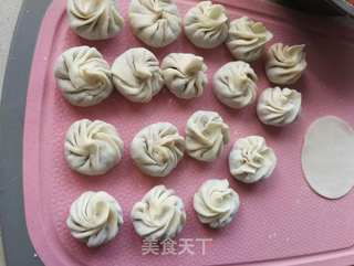 简易版牛肉水煎包的做法步骤:7