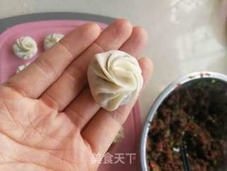 简易版牛肉水煎包的做法步骤:6