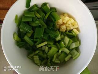 家常炸酱的做法步骤：1