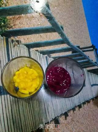 香芒火龙果酸奶杯的做法步骤:6