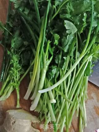 香芹馄饨的做法步骤:2