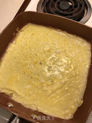 黄金鸡蛋肉卷的做法步骤:9