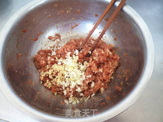 芹菜猪肉馅水饺的做法步骤:5