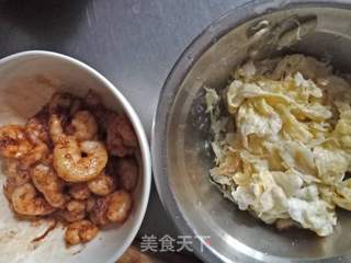 虾仁炒饭的做法步骤：5