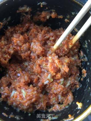 胡萝卜大虾饺子的做法步骤:11