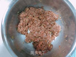 茴香猪肉包子的做法步骤:3
