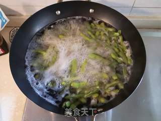 毛豆小霸王的做法步骤：1