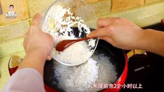 芝士飘香的辣白菜妙五花肉豆芽饭的做法步骤:9