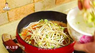 芝士飘香的辣白菜妙五花肉豆芽饭的做法步骤:13