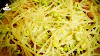 芝士飘香的辣白菜妙五花肉豆芽饭的做法步骤:17
