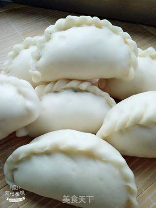 红糖黑芝麻发面蒸饺的做法步骤:16