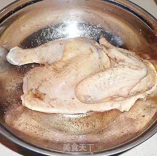 椒香咸味鸡的做法步骤：2
