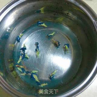 蝶豆花糯米饭的做法步骤:4