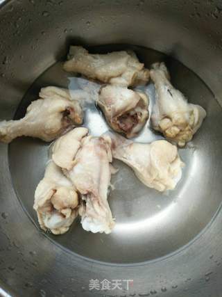 酥脆炸鸡翅的做法步骤:3