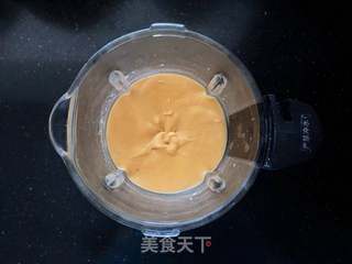 枇杷果酱奶油冰棍儿的做法步骤:3