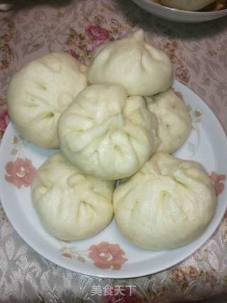小葱豆腐大包子的做法步骤:4