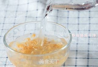 虾皮奶酪焗豆腐的做法步骤:2