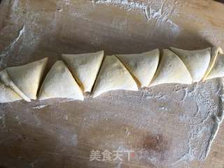 南瓜甜花卷的做法步骤:7