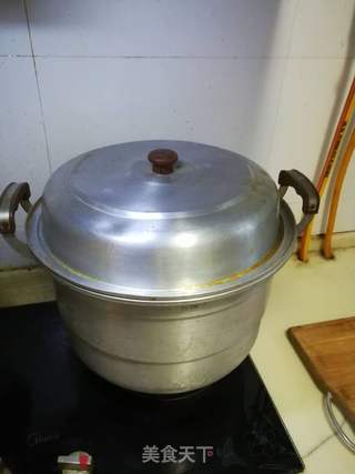 韭菜粉丝鸡蛋包子的做法步骤:6