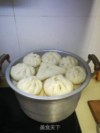 韭菜粉丝鸡蛋包子的做法步骤:7