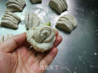 葱香豆浆花卷的做法步骤:11