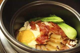 米乐陶煲仔饭|6分钟就能做出好吃的柴火饭,而且不噗锅,颜值与实力的担当者的做法步骤:4
