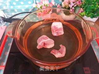 【宝宝辅食】胡萝卜山药排骨汤 的做法步骤:4