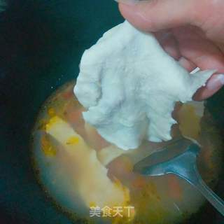 番茄鸡蛋酸汤铺盖面的做法步骤：16