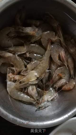 椒盐虾＼孩子吃的停不下来的?的做法步骤：1