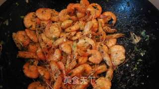 椒盐虾\孩子吃的停不下来的?的做法步骤:5