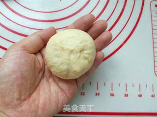 豆沙餐包的做法步骤:10