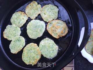 西兰花鸡蛋饼的做法步骤:9