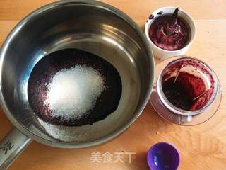 蓝莓慕斯蛋糕的做法步骤:7
