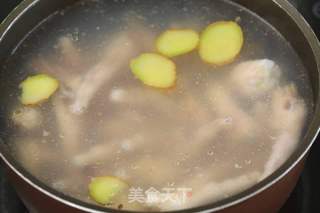 酸辣鸡爪的做法步骤:3