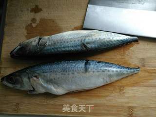 老杨的红烧鲅鱼的做法步骤:2