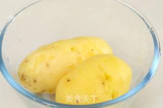 暑假零食——爆浆土豆丸子的做法步骤:2