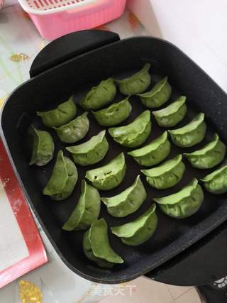 艾香西葫芦素煎饺的做法步骤:10