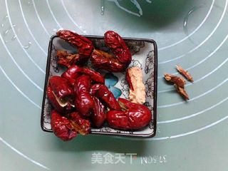 黄芪红枣小米粥的做法步骤:3