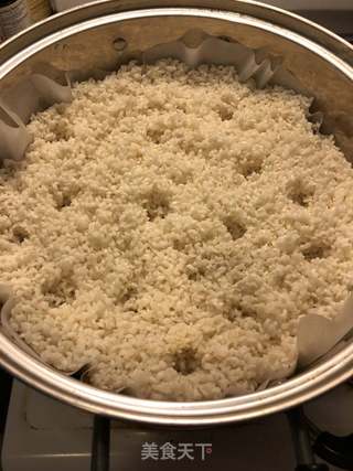腊味香菇糯米烧麦的做法步骤:3